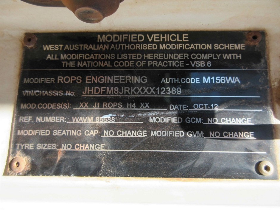 0.20 TCW yellow round various diamonds