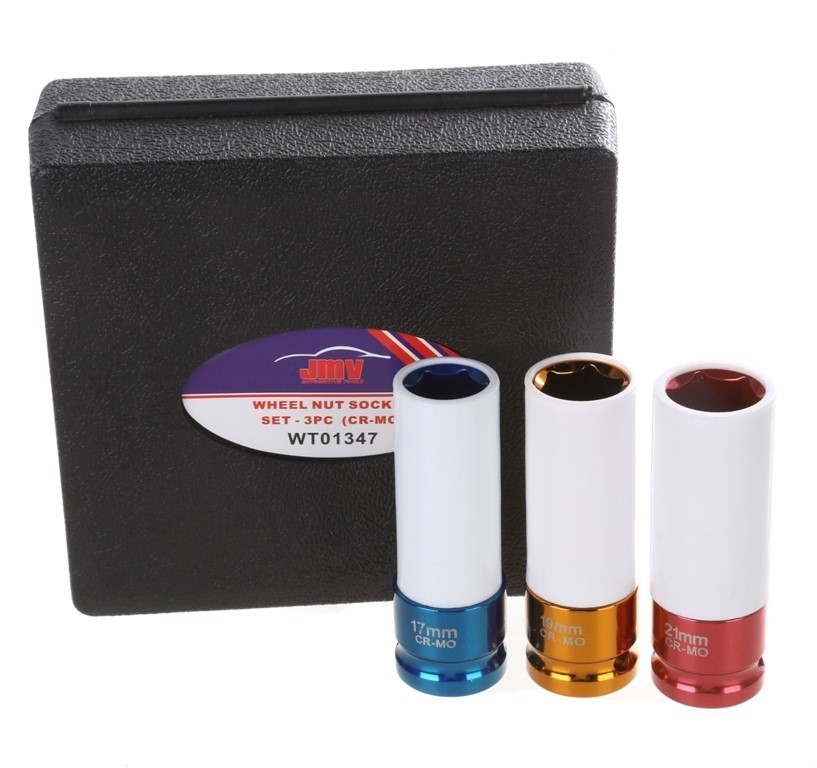 1.00 carat of white diamond round various in 5 case