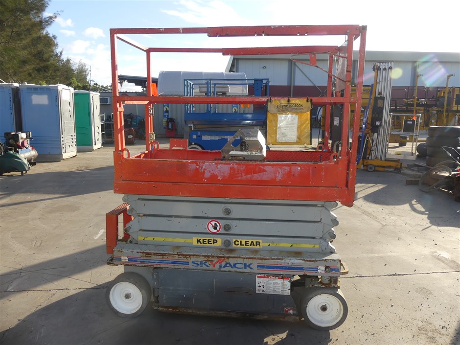 The Macallan Edition No. 6 Highland Single Malt Scotch Whisky (1x 700mL)