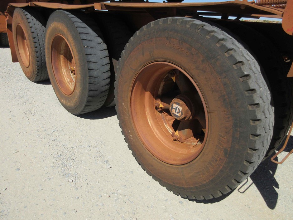 1/100 Scottdale gold bar x 2, 1 Gram Valcumbi bar x 2 & 1g Silver Bar x 2