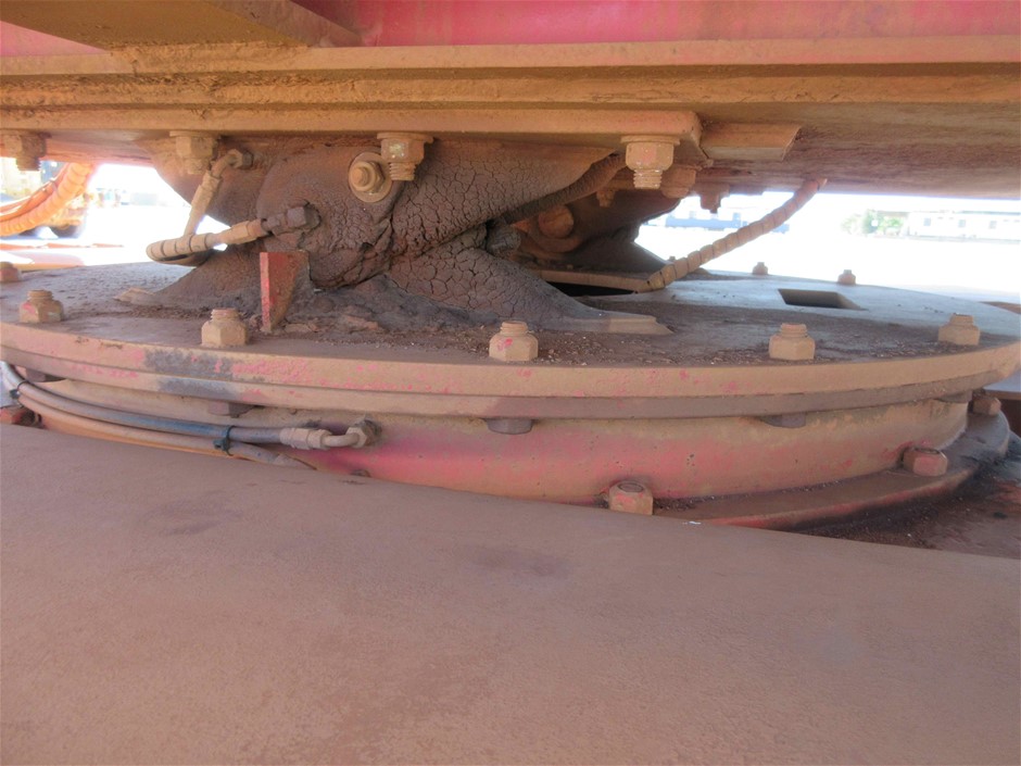 complete set of 8 Rare 2014 5 gram Certified Animal Series
T