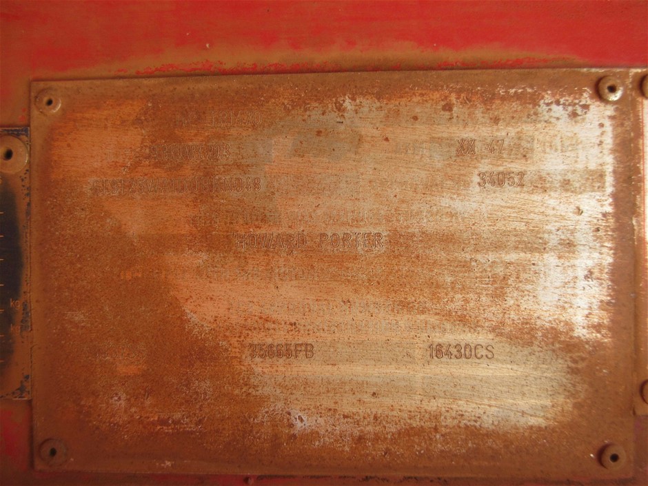 ADORN HOME 6pc Comforter Set, King, Liney.