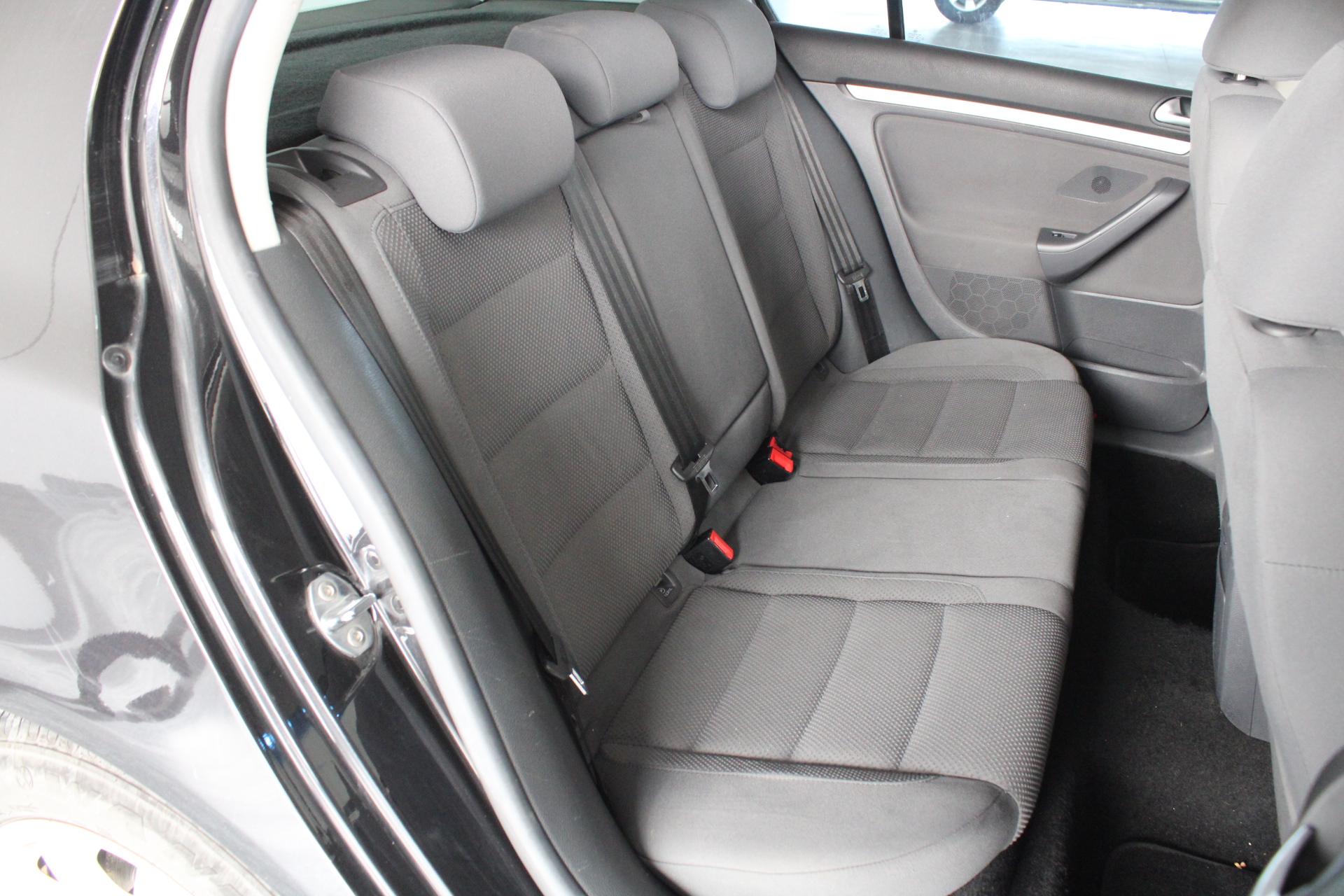 <p>Self Inflating Mattresses and Shade Blinds</p>