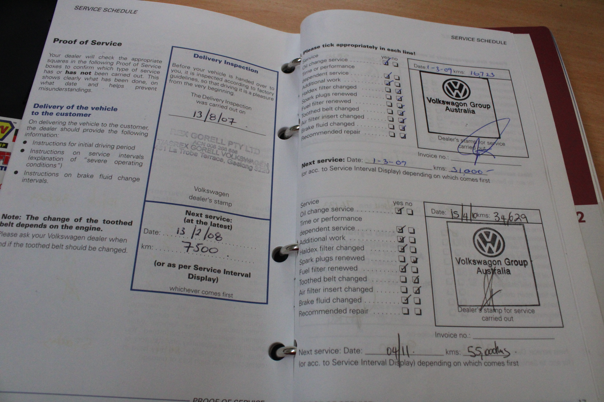 <p>2x Augers and Shovels </p>