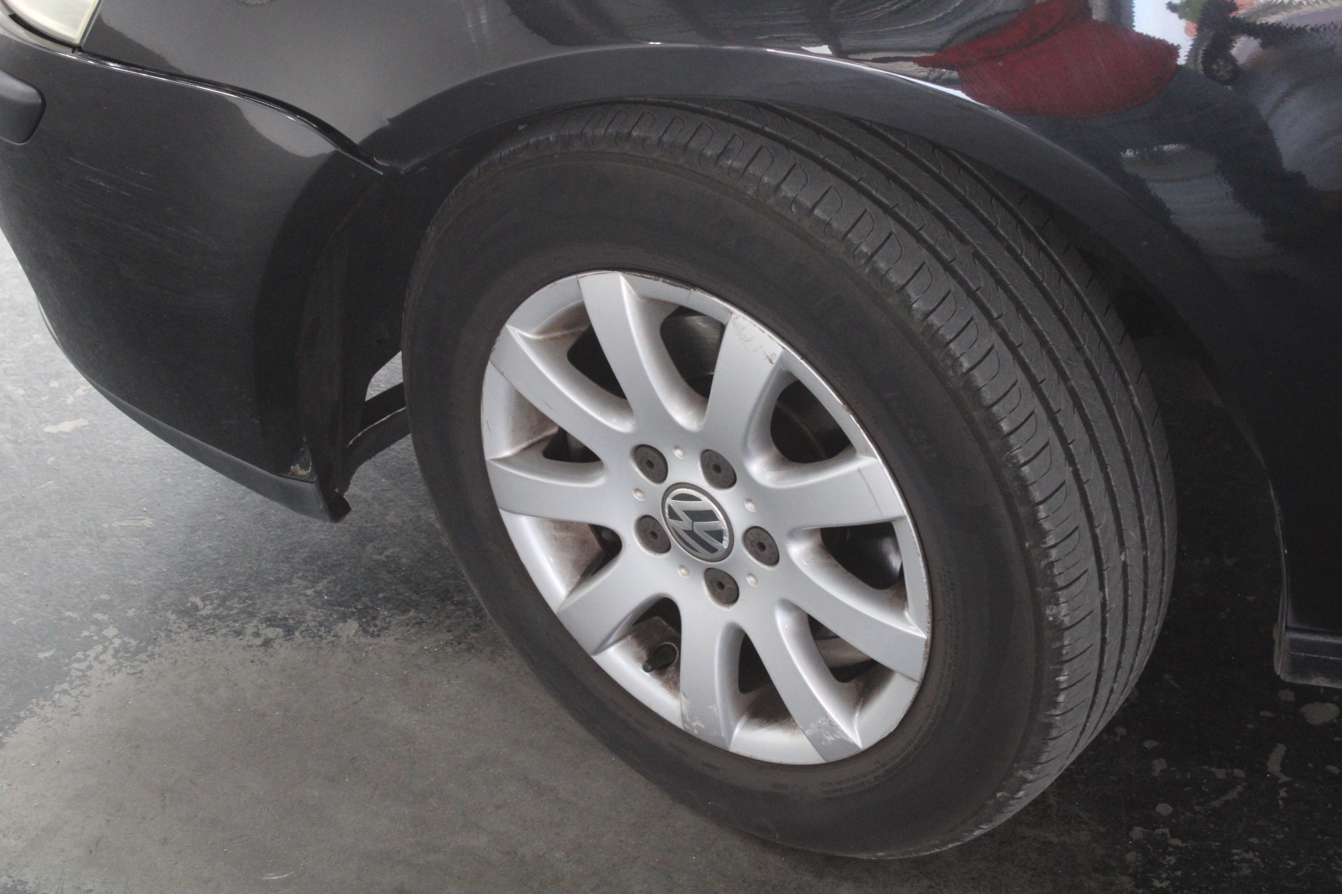 <p>Bedside Drawers and Bedhead</p>