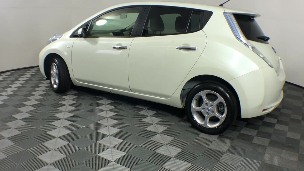 Green Aventurine & Blister Pearl Pendant Charm Link Necklace