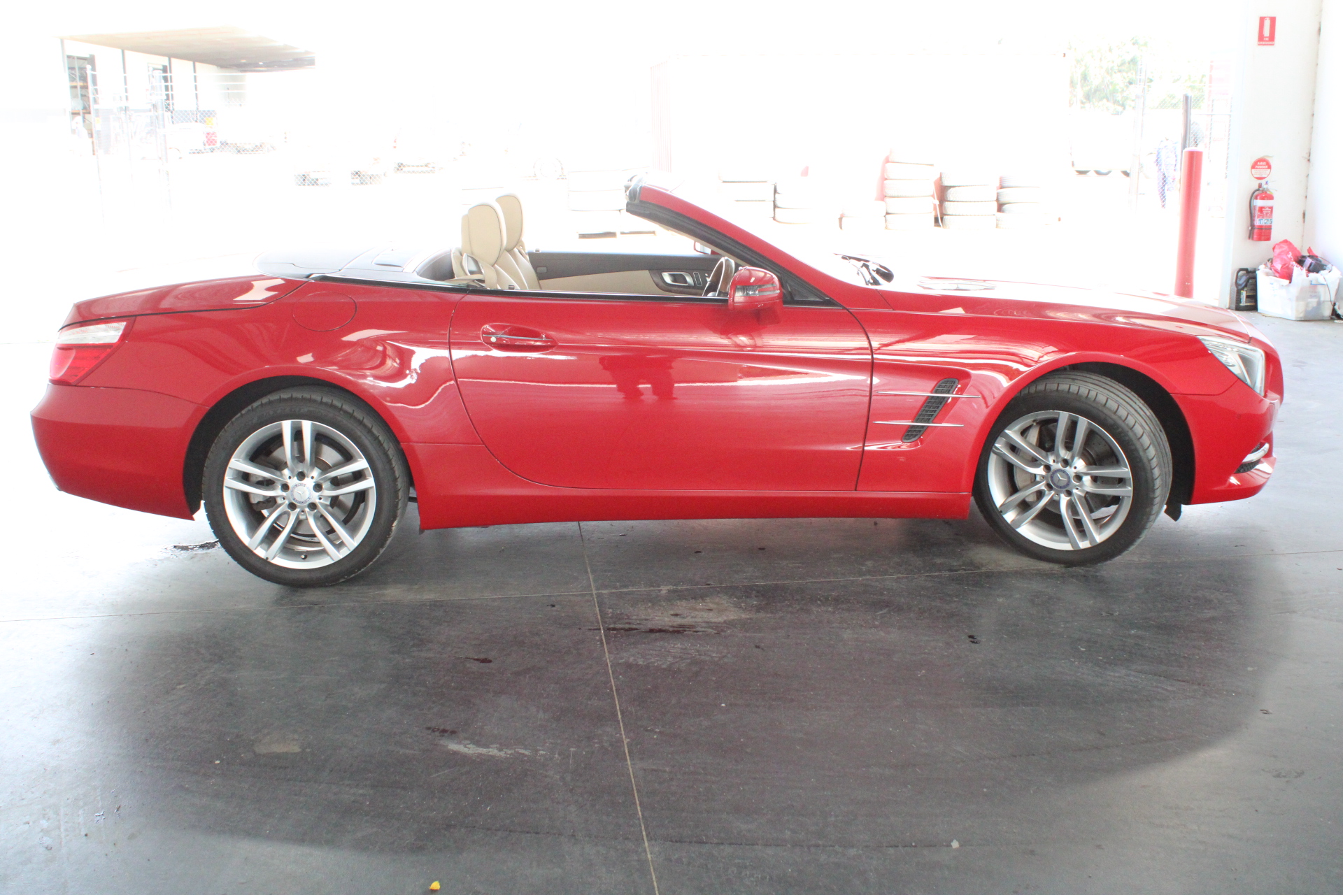 Jules Roy Chardonnay 2023 (6x 750mL), France.