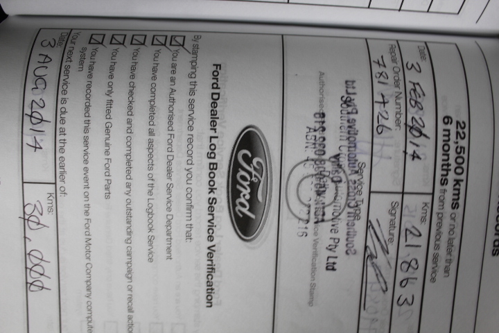 Elephant in the Room Cabernet Sauvignon (6x 750mL).