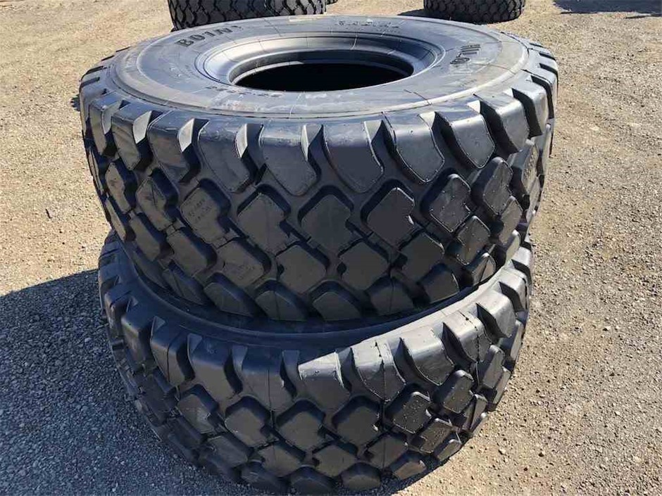 14K/Italy 1.5ctw Yellow Gold Filled Ring(stamped)  9US