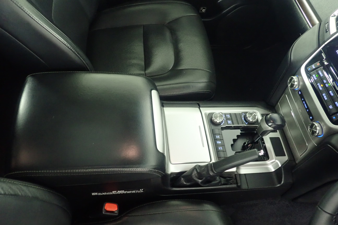 2 x Winch Replacement Straps 50mm x 11M c/w Hook & Keeper, L/C 2500kg with