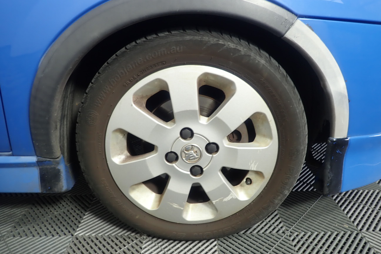 FANTTIK S200 APEX Powerful Portable Air Pump and Tire Inflator with Power B