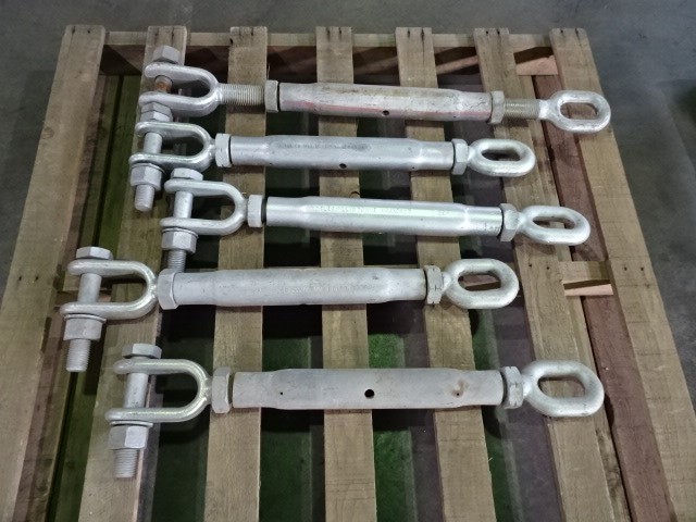 PYREX Mixing Bowls Set,  8pcs, 710ml, 1.3L, 2.85L & 4.3L Bowls. NB: 1 x bow