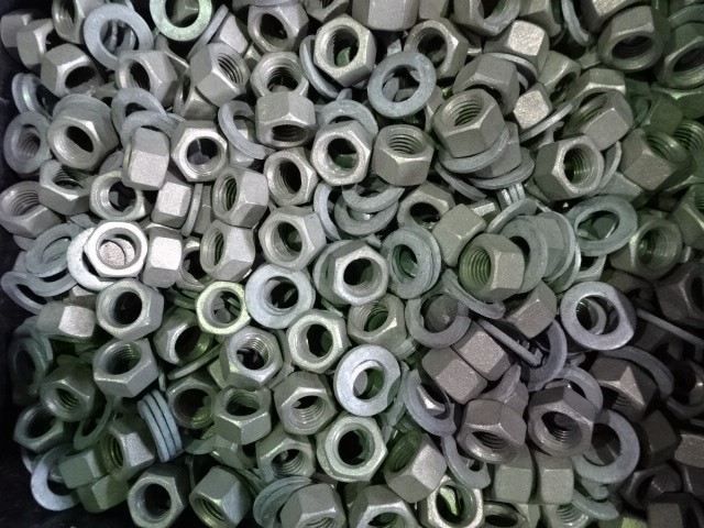 TRAMONTINA Stainless Steel 2-Tier Dish Drying Rack. N.B: Damaged packaging.