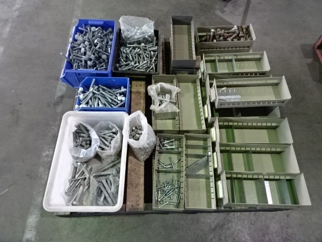 HUNTER Travel Pillow, Red. N.B: Not in original packaging.