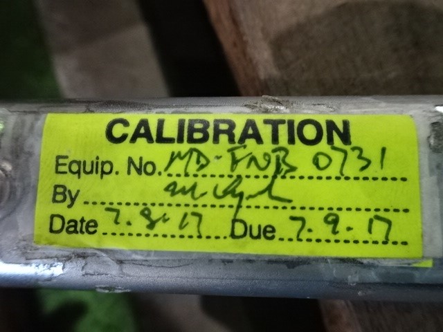 2 x GLAD Wrap 300m x 33cm. N.B. Damaged packaging.