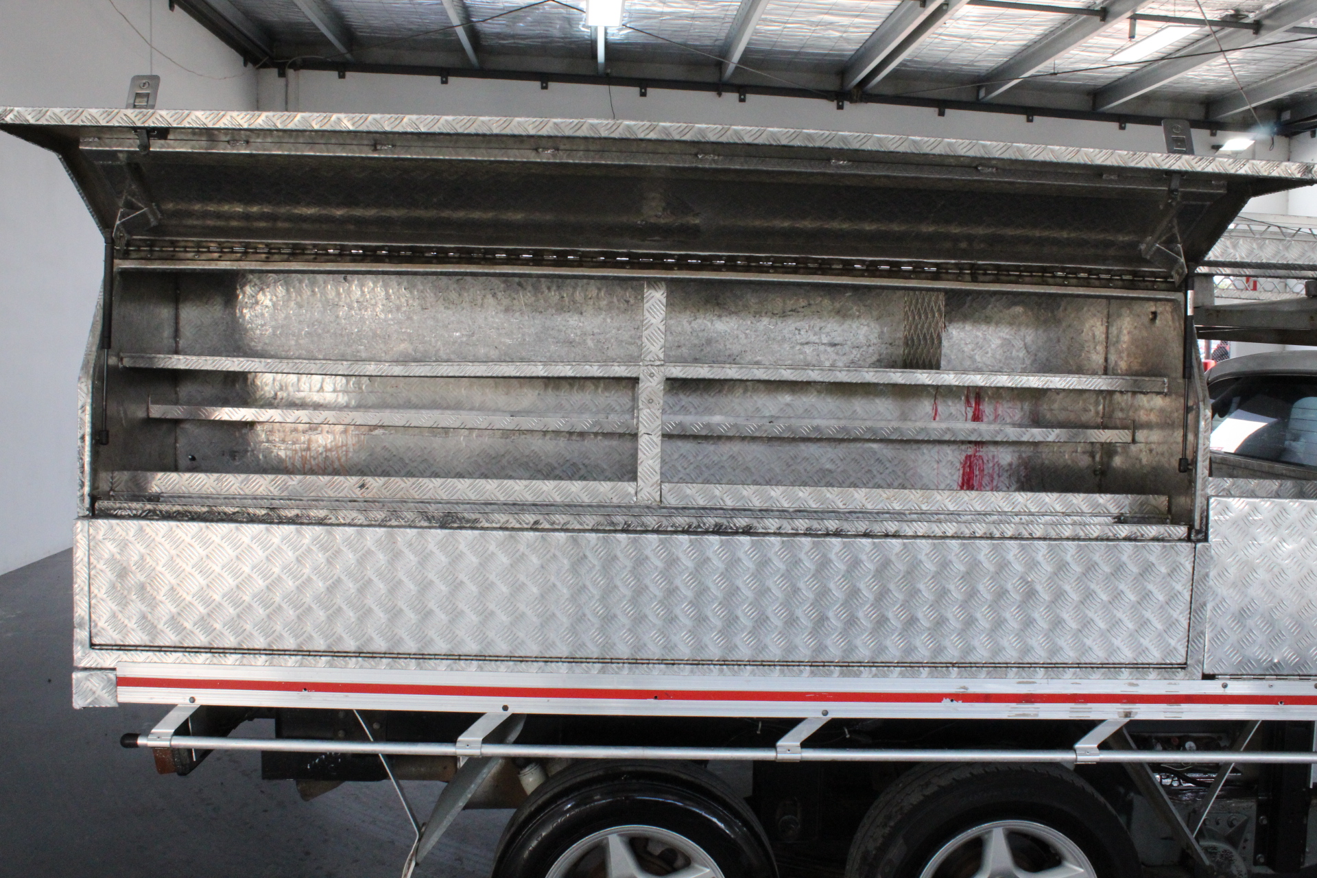 DANSKIN Women's Satin Stitch Yoga Jacket, Size L, Off White. NB: faint dirt