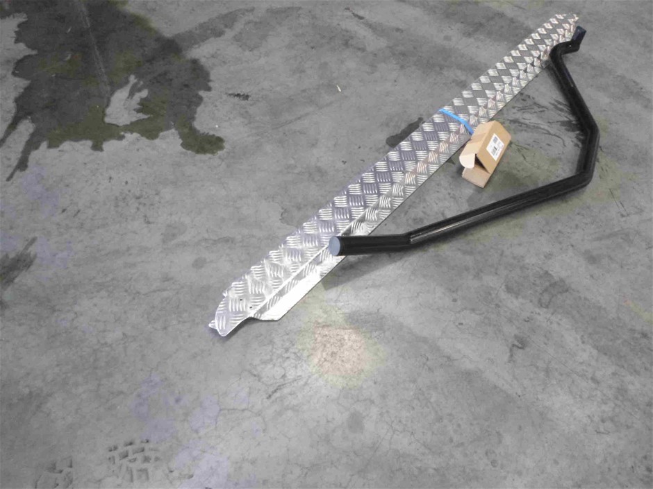 SIGNATURE Men's Comfort Trainers, Size US9/UK8, White.