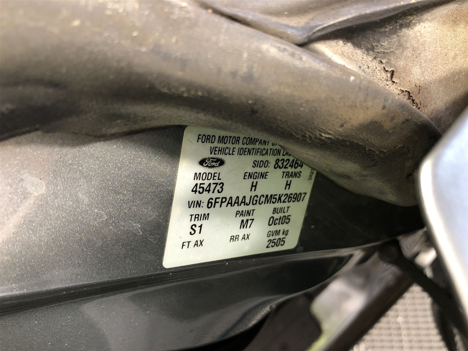 Lindeman's Gentleman's Collection Cabernet Sauvignon (6x 750mL).