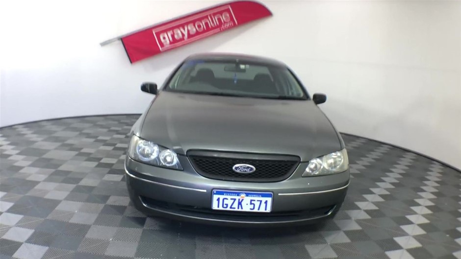 Wolf Blass Red Label Semillon Sauvignon Banc (6x 750mL)