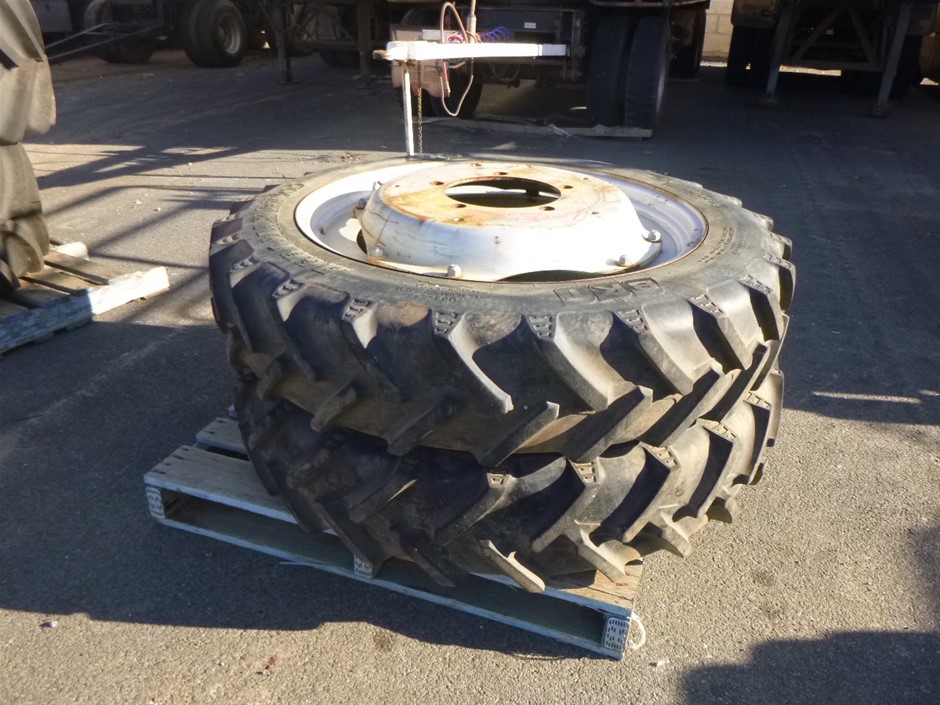 Men's Rectangle Luxury Wrist Watch Quartz Sports Luminous Quartz Watch