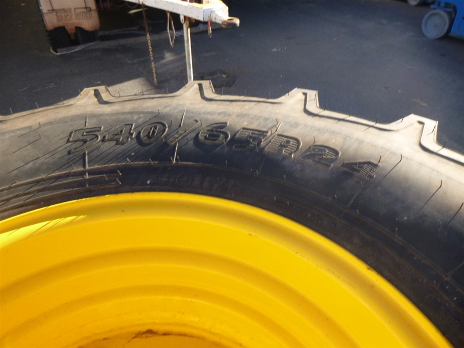 1/100 Scottdale x 2, 1g Valcumbi silver bars x 2 & 1 Kilo Copper Bar