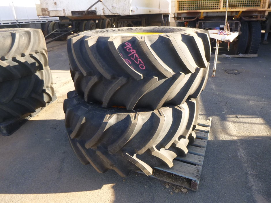 1966 Australia silver 50 cents in box UNC x 2 & 1g Germania Silver bar