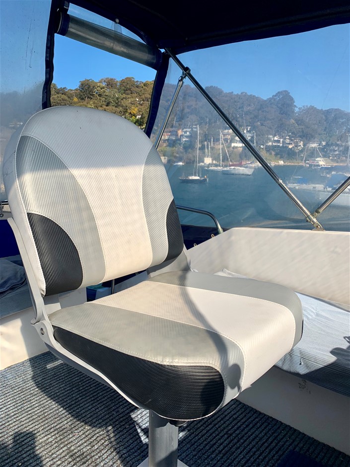 1/100 Scottdale x 2, 1g Valcumbi silver bars x 2 & 1 Kilo Copper Bar