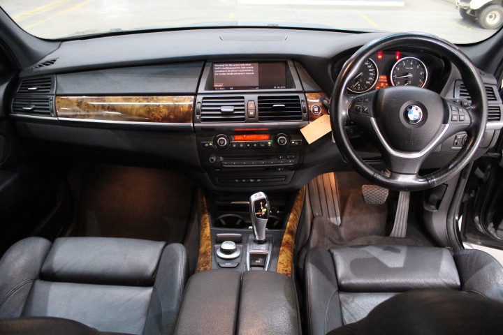 18K White-Filled Cuban Chain Necklace with Simulated Diamonds - 55.8cm