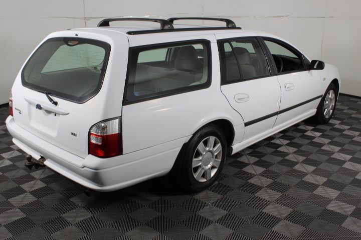 BOSCH UniversalHedgeCut 18V-55 18V Cordless Brushless Hedge Trimmer, 550mm