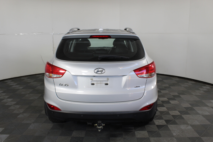 SCHLAGE F10 GEO 605 CAM Camelot Collection Georgian Passage Knob, Bright Br