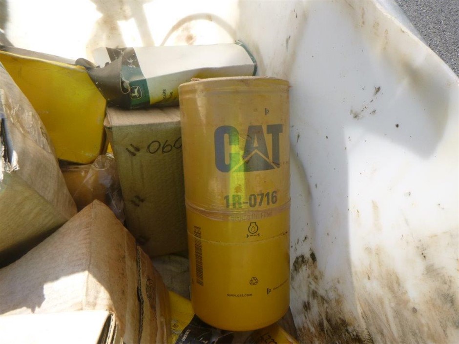 Yellow Gold Natural Emerald & Diamond Ring with Valuation