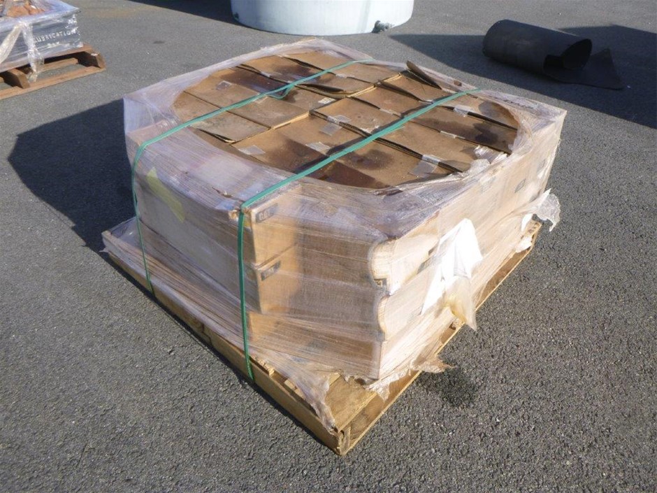 AIPER Scuba E1 Cordless Robotic Pool Cleaner. NB: Minor use.