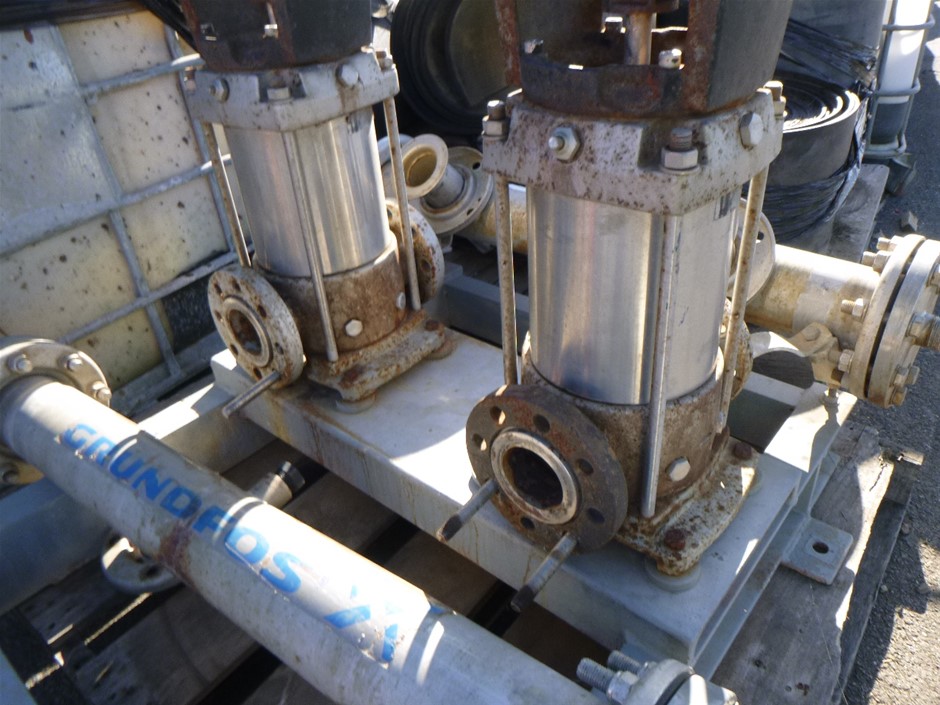 ODYSSEY LIVING Chillax Cooling Contoured Memory Foam Pillow, 60 x 38cm x 11