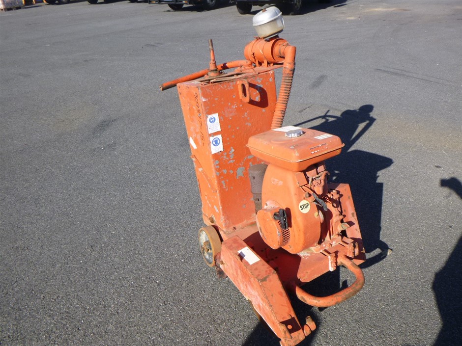 SUNBEAM 7 Cup Rice Cooker And Steamer RC5600, Stainless Steel/Black. NB: mi