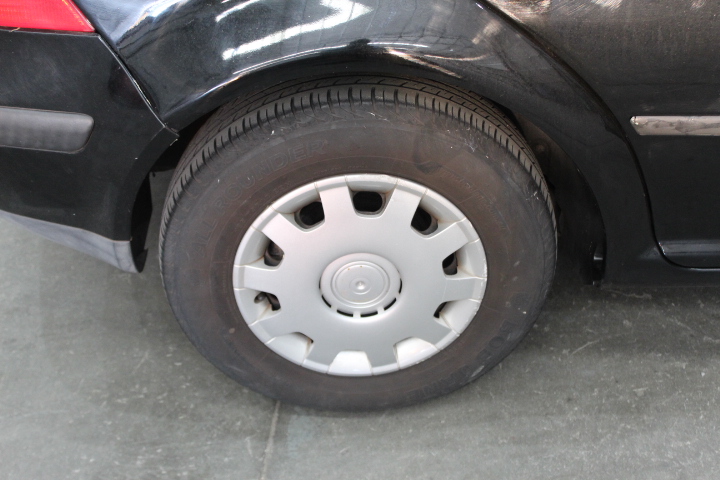 Hero of Zero (PF) Pinot Noir (6x 750mL)