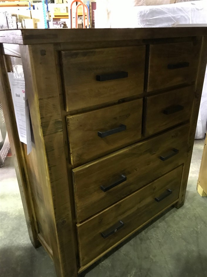 St Huberts The Stag Chardonnay (6x 750mL).