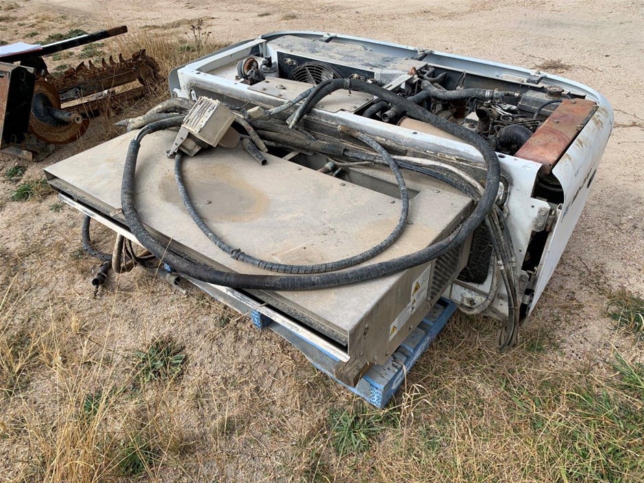 Wolf Blass Red Label Shiraz Grenache (6x 750mL), SEA.