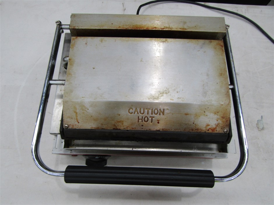 Rawson's Retreat Merlot (6x 750mL), SA.