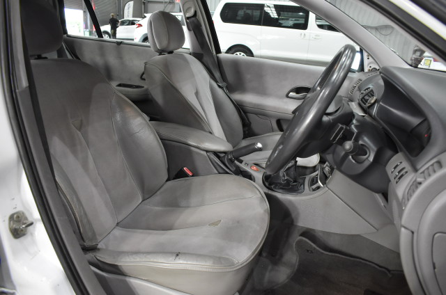 Ponte Prosecco DOC NV (6x 750mL). Italy