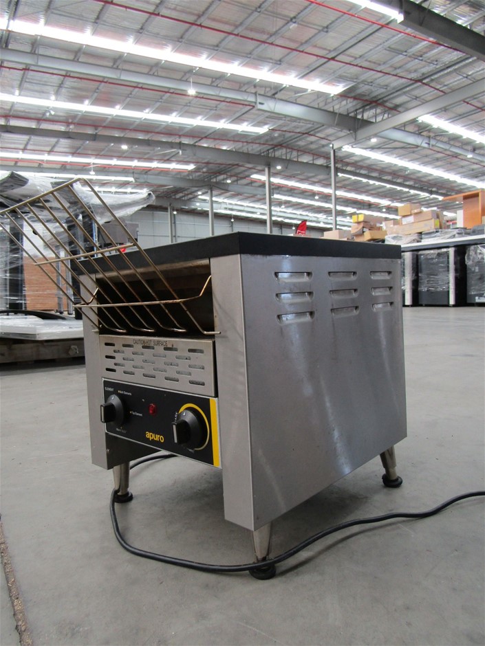 2016 UNC 50c HOLDEN HERITAGE COLLECTION HQ Kingswood COIN ON CARD