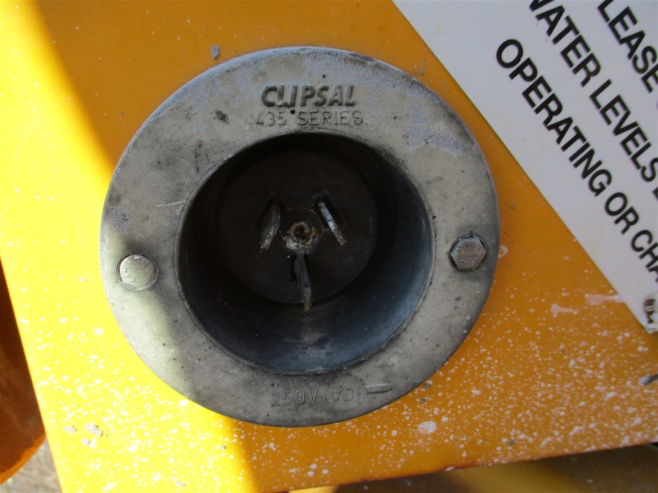 2025 ALIEN Colour Silver Stunner 43 mm Coin C.O.A. LTD 5000