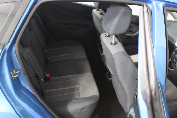 2023 $2 Matilda Light Green Coloured two dollar FIFA Soccer Coin Queen New