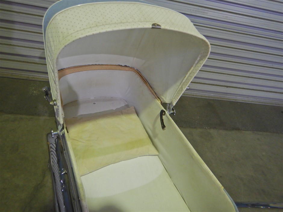 New Waterproof Men'S Watch Barrel Shaped Transparent Quartz Watch Popular