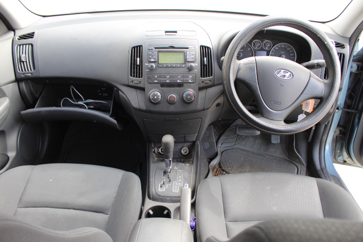 1/100 Scottdale x 2, 1g Valcumbi silver bars x 2 & 1 Kilo Copper Bar