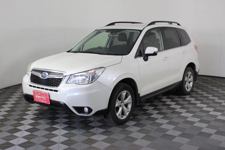 1966 Australia Silver Queen Elizabeth coin & 0.10 Xag silver bar x 4