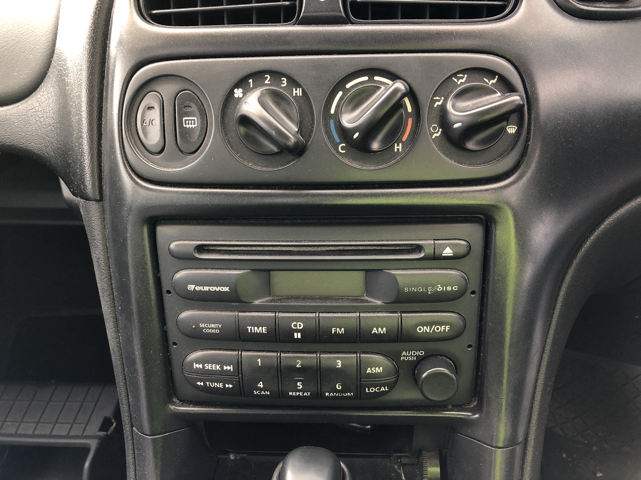 0.07 Carat round 2 white diamond