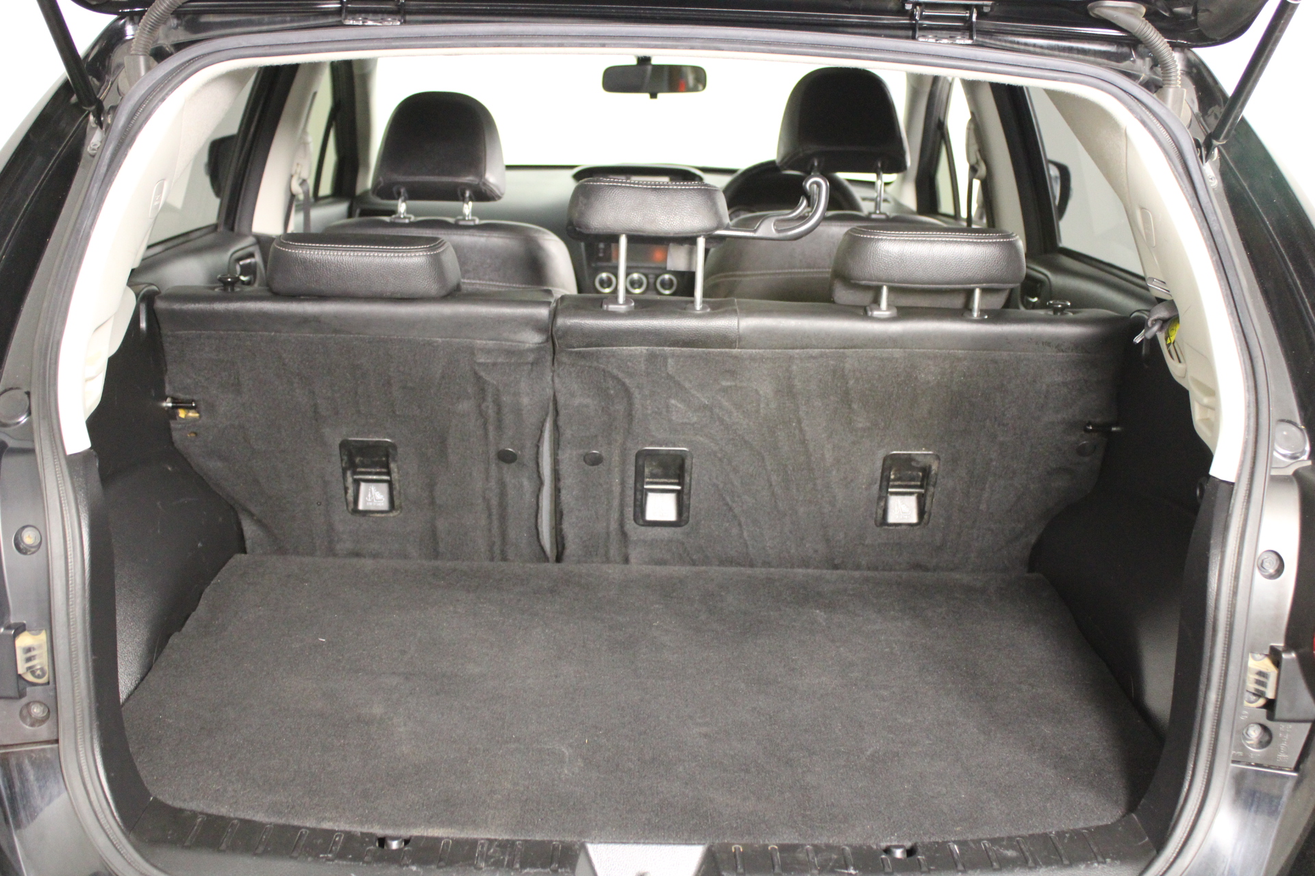 Polar G600-A-03 Mobile 3 Solid Door Underbench Refrigerator