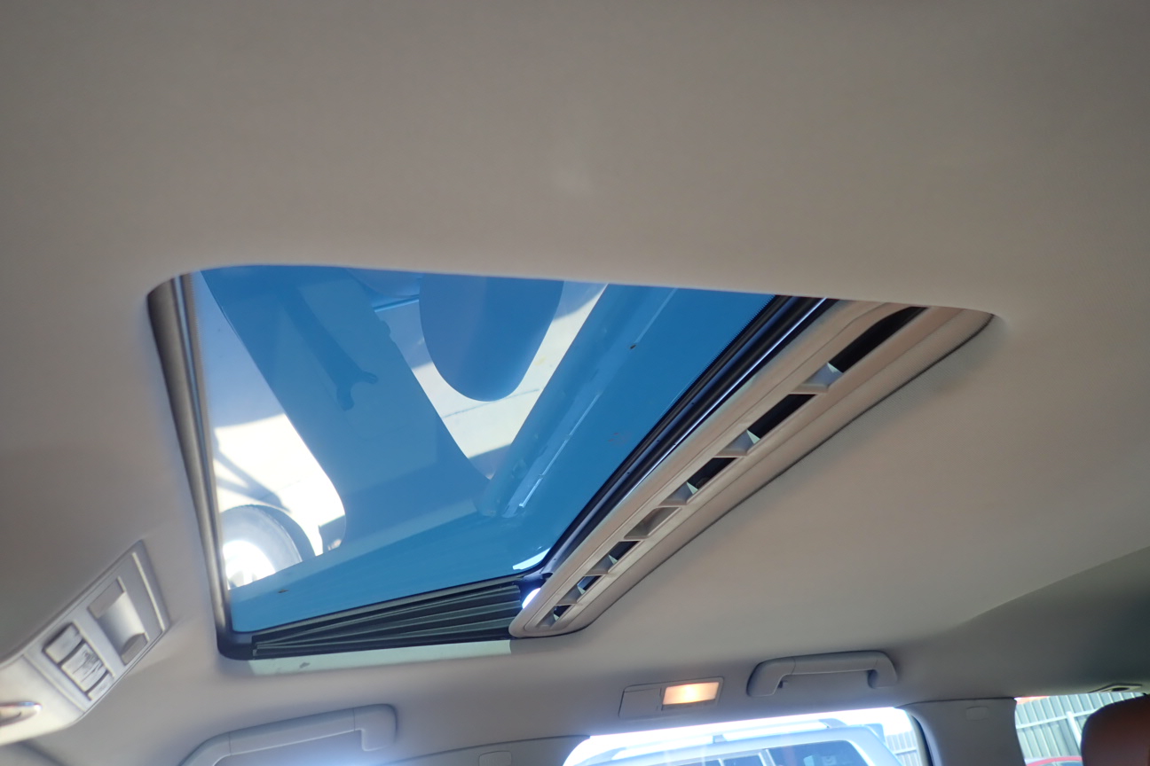 Divici Prosecco Organic NV (6 x 750mL), Italy.