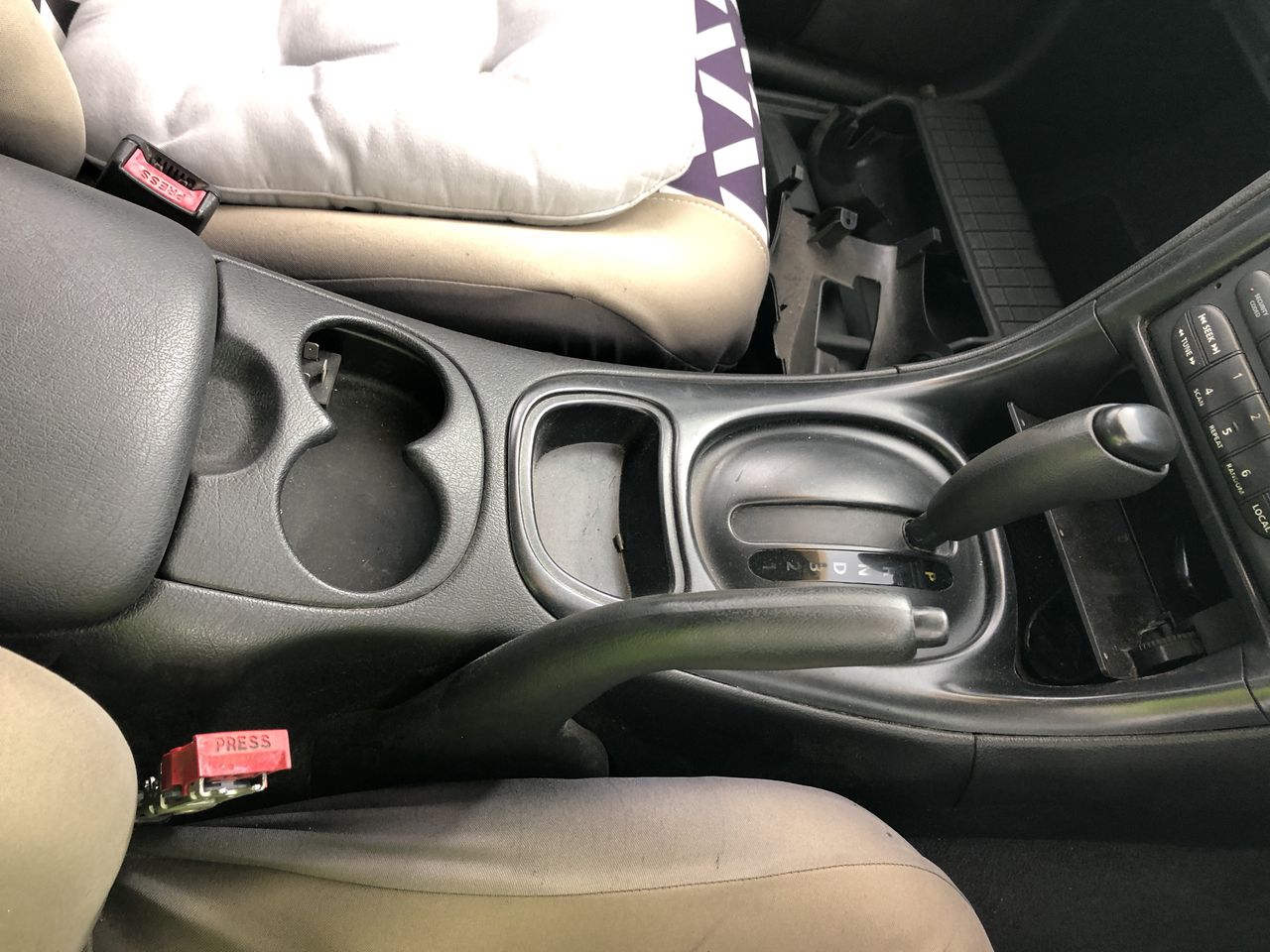 BUNDLE: REMINGTON Pro Curls Curling Iron (CI1019AU, 19mm) + Kiss of the Bas