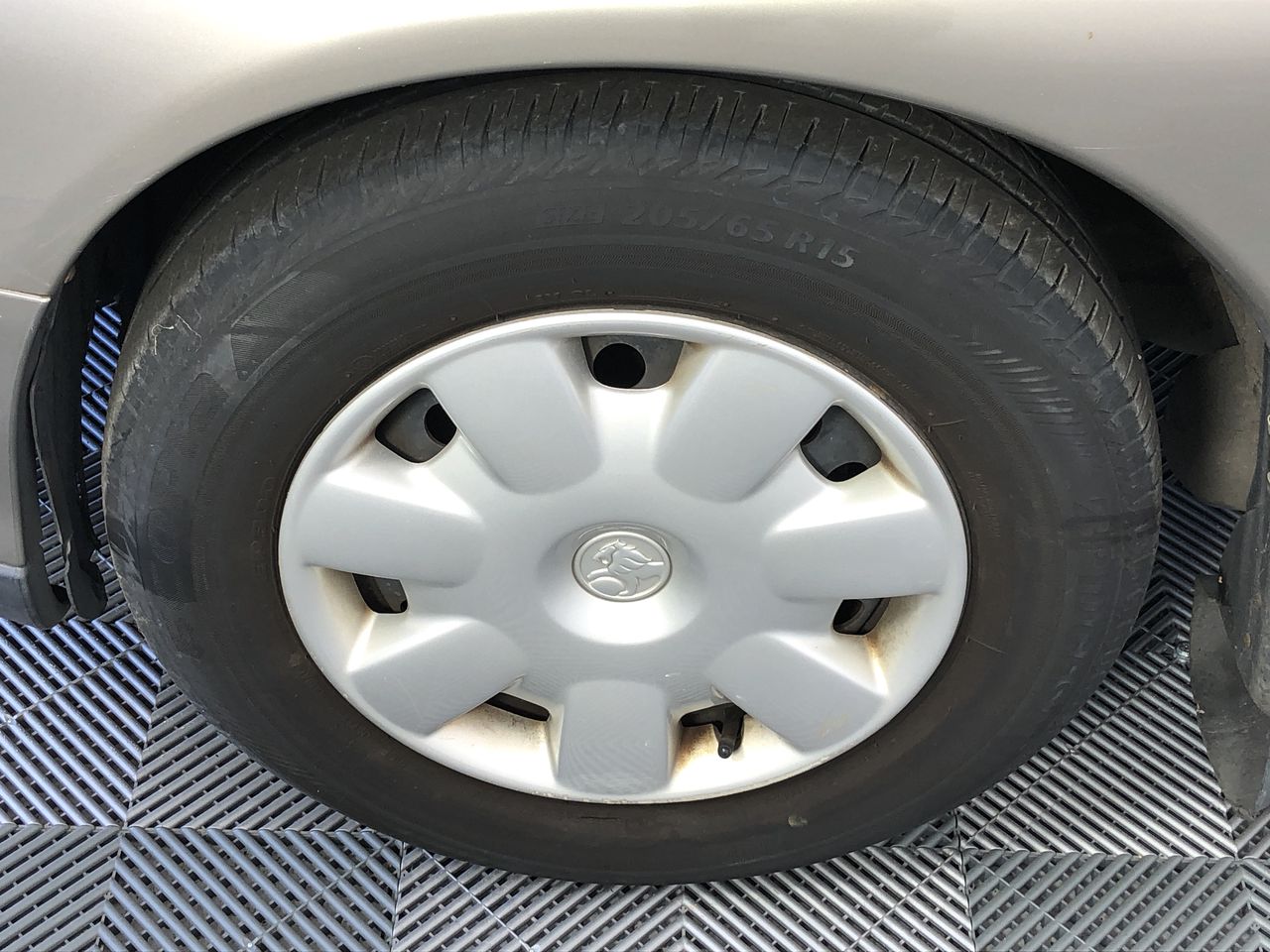 PERSONAL CARE BUNDLE: Huggies Gentle Cleanse Wipes (80 Pack) + Baby Dove Ri